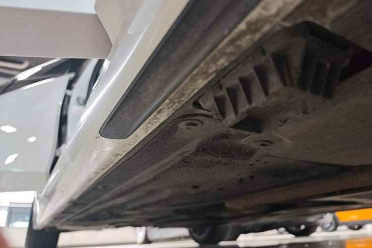 Used BMW 3 Series 2020 Restyled 325Li M Sport Package Right Side Sill