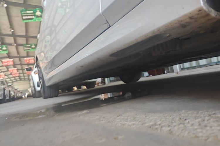 Used BMW 3 Series 2020 325Li M Sport Package Right Side Sill
