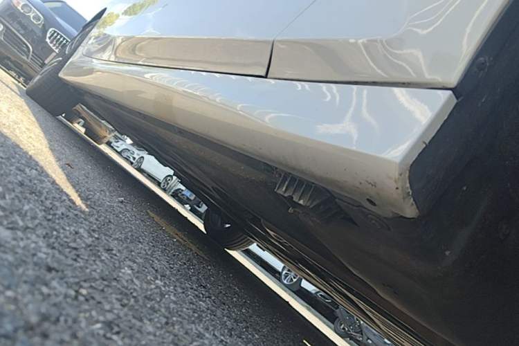 Used BMW 3 Series 2020 320Li M Sport Package Right Side Sill