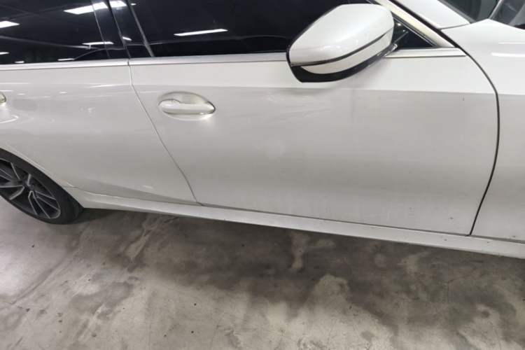 Used BMW 3 Series 2020 Restyled 325Li M Sport Package Right Side Sill