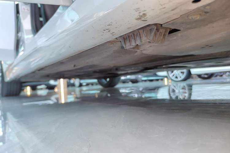 Used BMW 3 Series 2020 320Li M Sport Package Right Side Sill