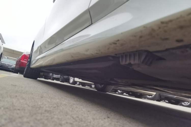 Used BMW 3 Series 2020 320Li M Sport Package Right Side Sill