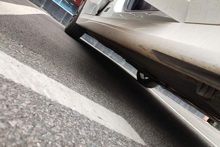 Used BMW 3 Series 2020 Restyled 325Li M Sport Package Right Side Sill