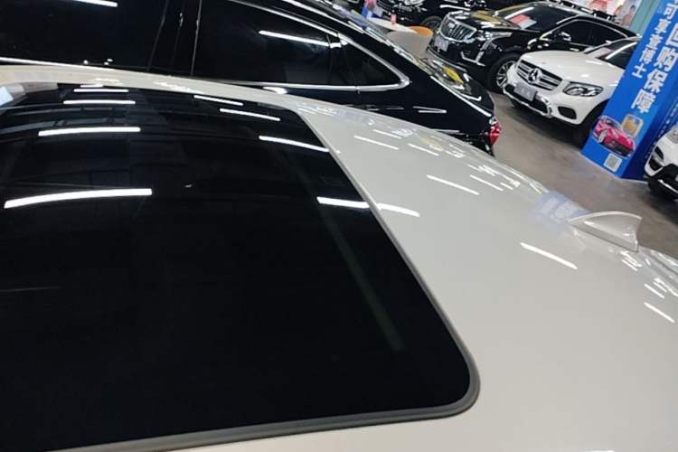 Used BMW 3 Series 2020 320i Sport Package Roof