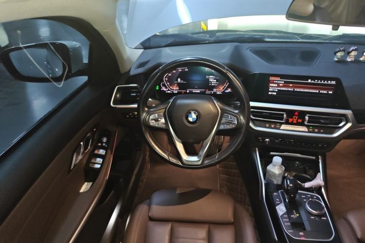 Used BMW 3 Series 2020 325Li First Edition Steering Wheel