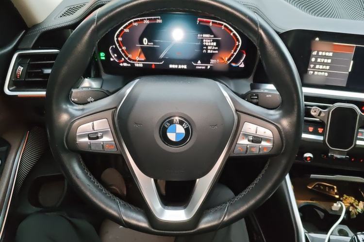 Used BMW 3 Series 2020 325Li First Edition Steering Wheel