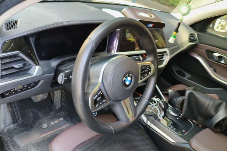 Used BMW 3 Series 2020 325i M Sport Package Steering Wheel