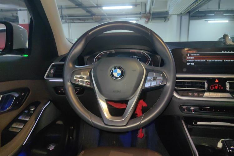 Used BMW 3 Series 2020 325Li First Edition Steering Wheel