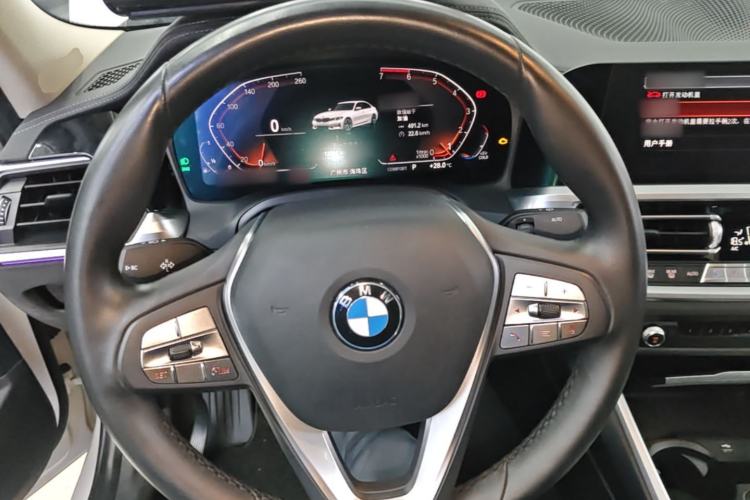 Used BMW 3 Series 2020 325Li First Edition Steering Wheel