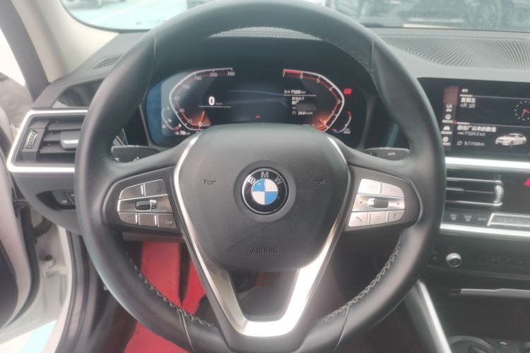 Used BMW 3 Series 2020 325Li First Edition Steering Wheel