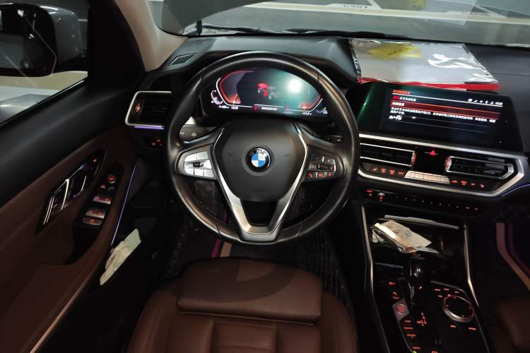 Used BMW 3 Series 2020 325Li First Edition Steering Wheel