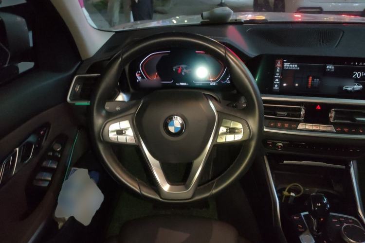 Used BMW 3 Series 2020 325Li First Edition Steering Wheel