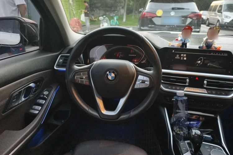 Used BMW 3 Series 2020 325Li First Edition Steering Wheel