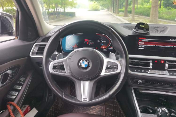Used BMW 3 Series 2020 325i M Sport Night Edition package Steering Wheel