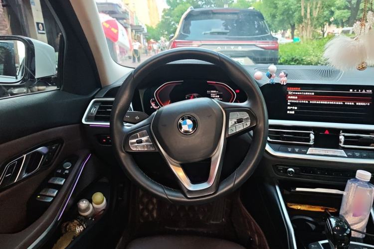Used BMW 3 Series 2020 325Li First Edition Steering Wheel
