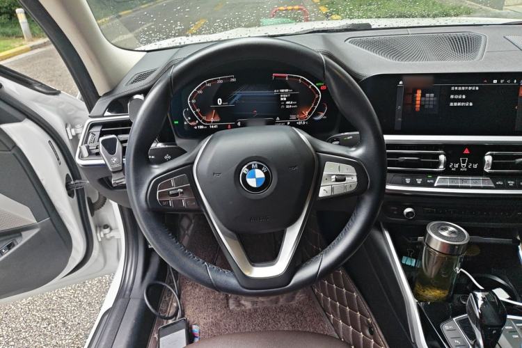 Used BMW 3 Series 2020 325Li First Edition Steering Wheel