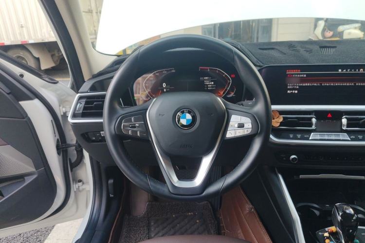 Used BMW 3 Series 2020 325Li First Edition Steering Wheel