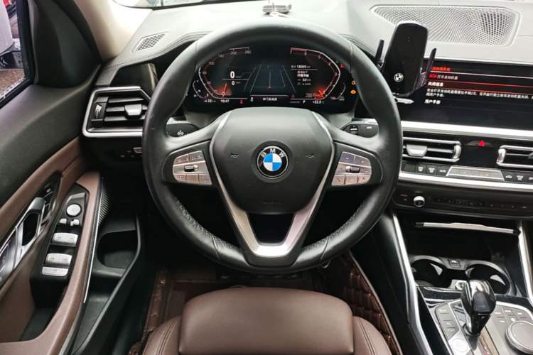 Used BMW 3 Series 2020 325Li First Edition Steering Wheel