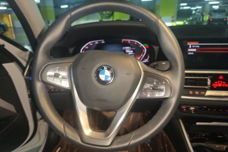 Used BMW 3 Series 2020 325Li First Edition Steering Wheel