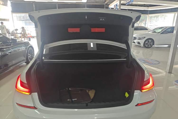 Used BMW 3 Series 2020 Facelifted 325Li M Sport Night Edition Package Trunk