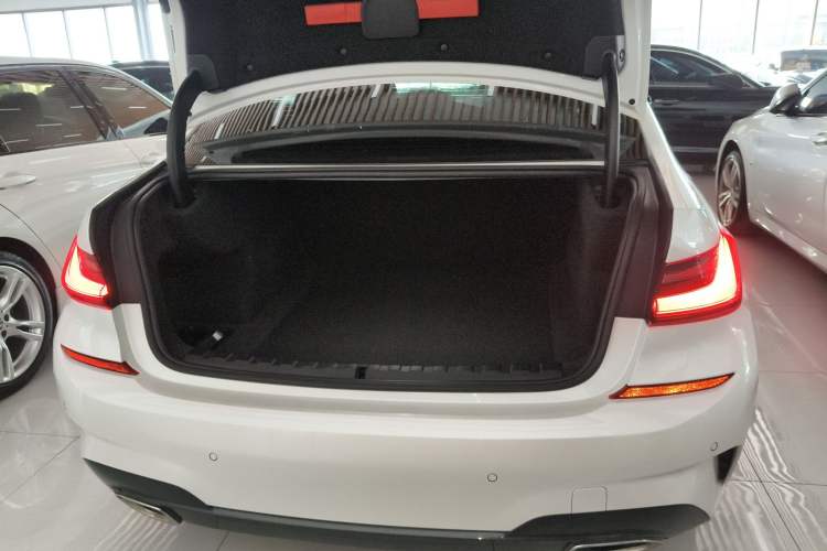Used BMW 3 Series 2020 Restyled 325Li M Sport Package Trunk