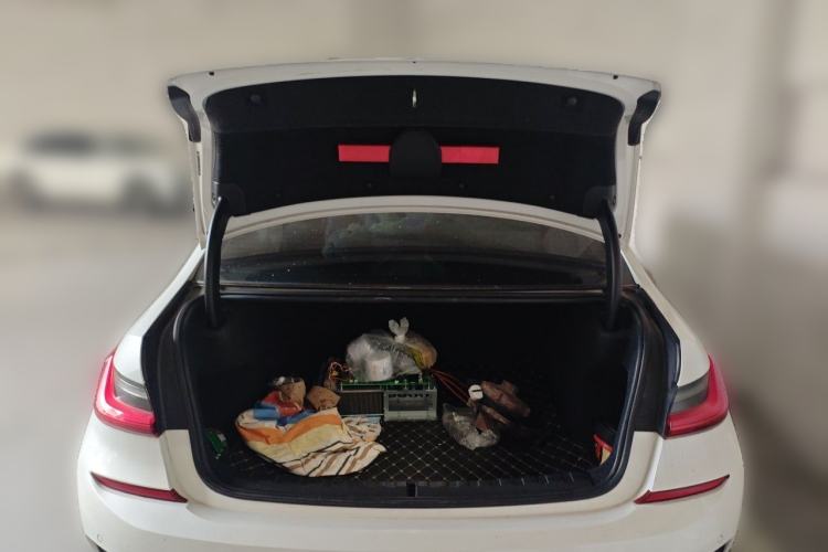 Used BMW 3 Series 2020 325Li M Sport Package Trunk