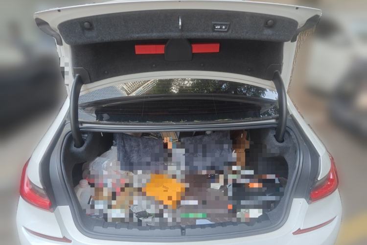 Used BMW 3 Series 2020 325i M Sport Package Trunk