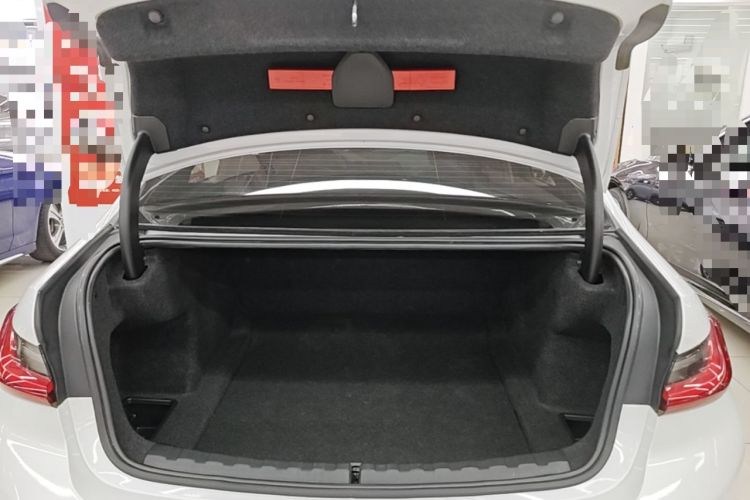 Used BMW 3 Series 2020 320i Sport Package Trunk