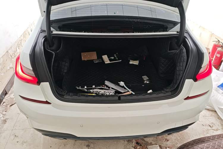 Used BMW 3 Series 2020 320Li M Sport Package Trunk