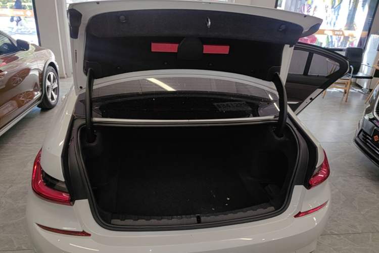 Used BMW 3 Series 2020 Restyled 325Li M Sport Package Trunk