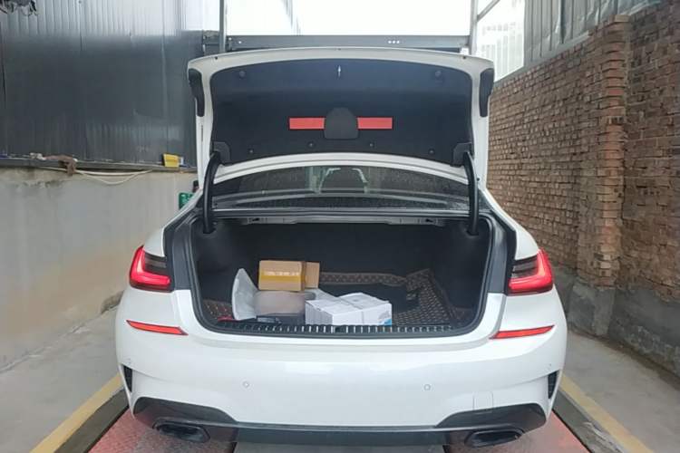 Used BMW 3 Series 2020 Facelifted 325Li M Sport Night Edition Package Trunk