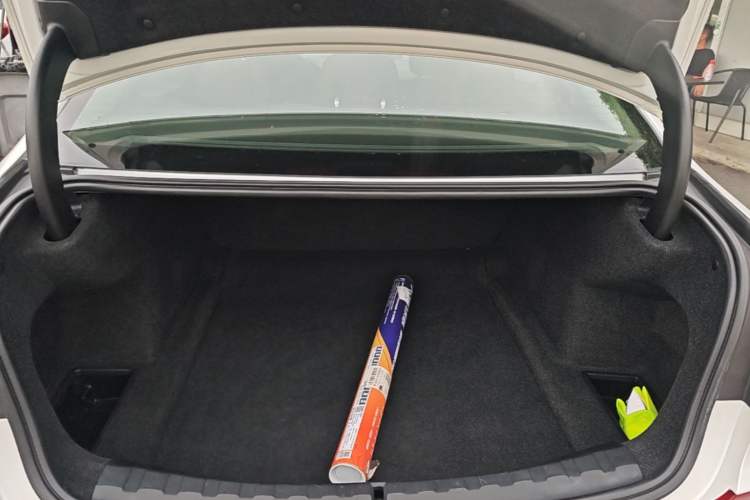Used BMW 3 Series 2020 320Li M Sport Package Trunk