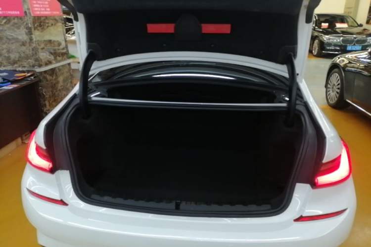 Used BMW 3 Series 2020 Restyled 325Li M Sport Package Trunk
