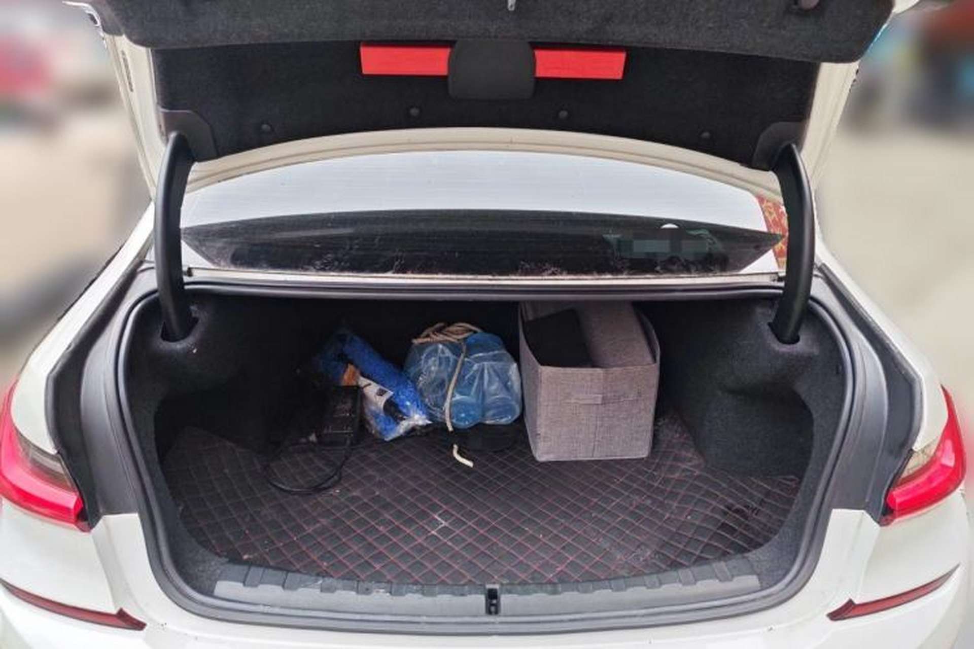 Used BMW 3 Series 2020 320Li M Sport Package Trunk