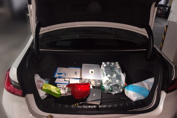 Used BMW 3 Series 2020 320i Sport Package Trunk