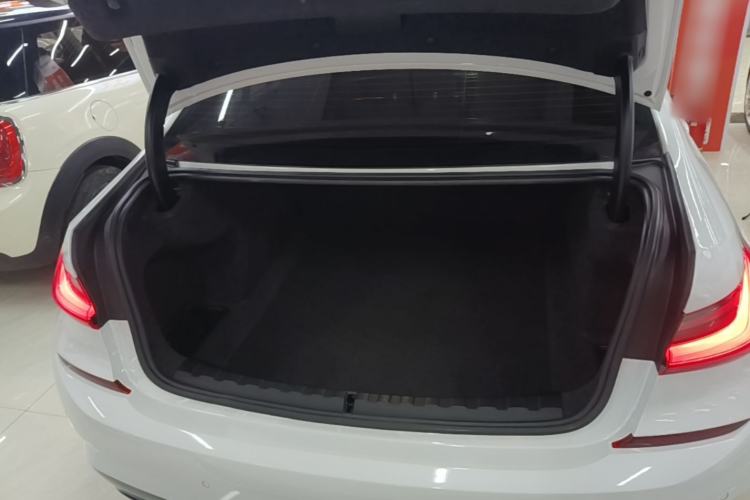 Used BMW 3 Series 2020 Restyled 325Li M Sport Package Trunk
