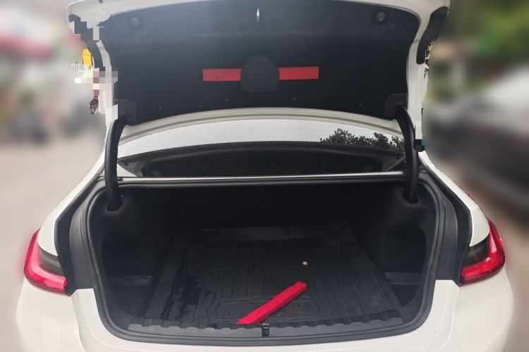 Used BMW 3 Series 2020 320i Sport Package Trunk