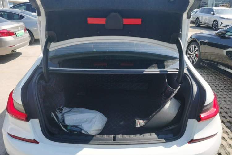 Used BMW 3 Series 2020 Restyled 325Li M Sport Package Trunk