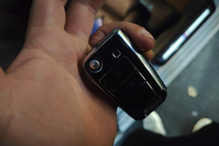Used BMW 3 Series 2020 Restyled 325Li M Sport Package Vehicle Key