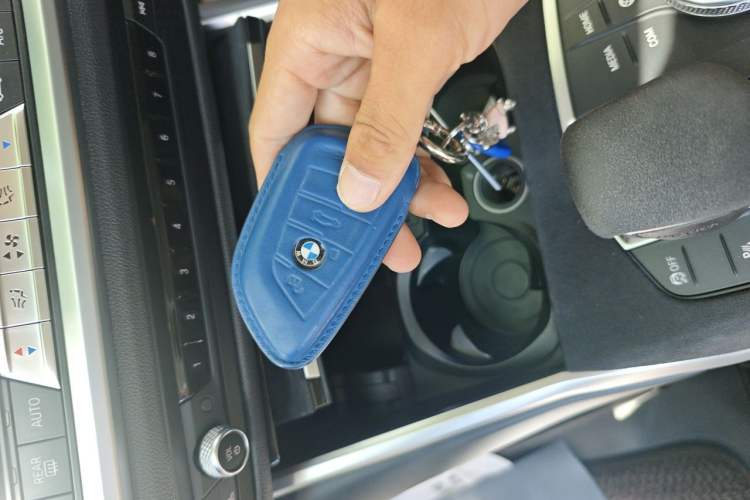Used BMW 3 Series 2020 325Li First Edition Vehicle Key