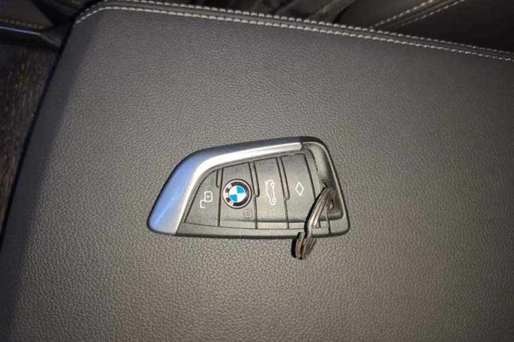 Used BMW 3 Series 2020 Restyled 325Li M Sport Package Vehicle Key