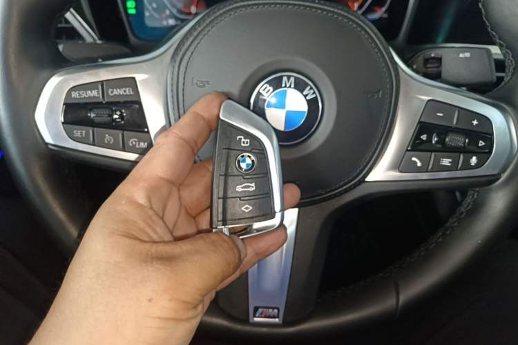 Used BMW 3 Series 2020 Restyled 325Li M Sport Package Vehicle Key