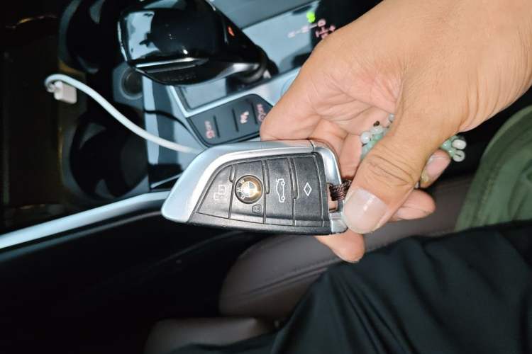 Used BMW 3 Series 2020 325Li First Edition Vehicle Key