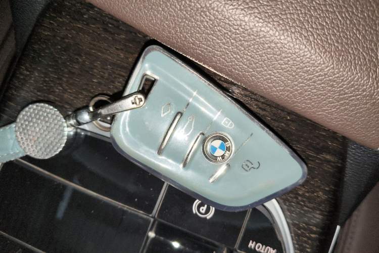 Used BMW 3 Series 2020 Restyled 325Li M Sport Package Vehicle Key