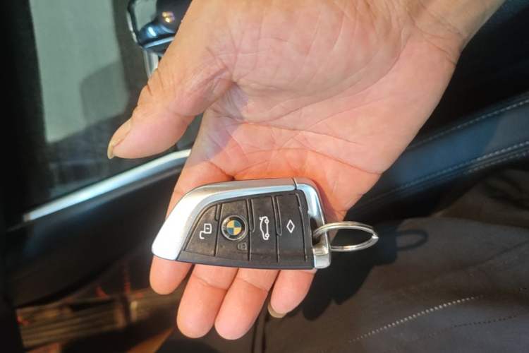 Used BMW 3 Series 2020 Restyled 325Li M Sport Package Vehicle Key