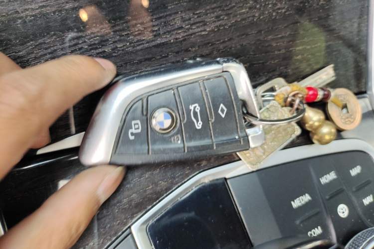 Used BMW 3 Series 2020 Restyled 325Li M Sport Package Vehicle Key