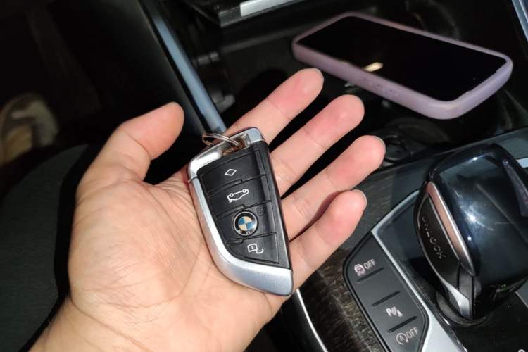 Used BMW 3 Series 2020 Restyled 325Li M Sport Package Vehicle Key