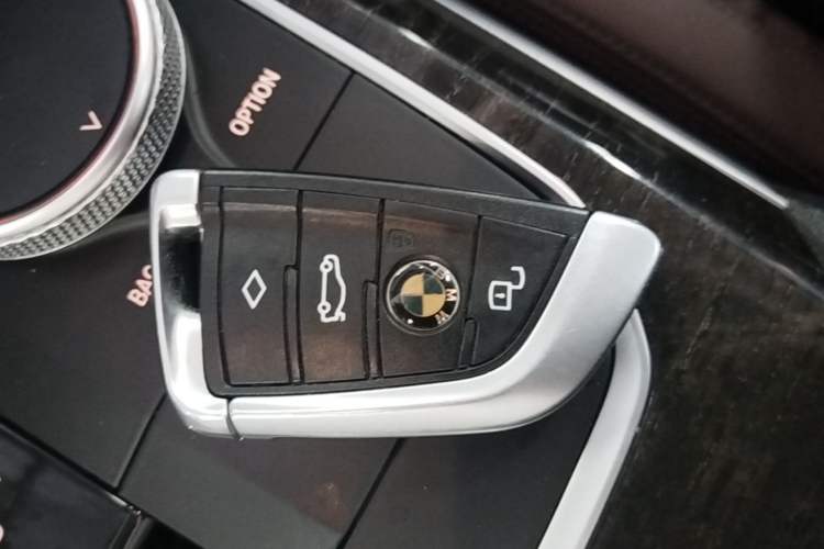 Used BMW 3 Series 2020 Restyled 325Li M Sport Package Vehicle Key