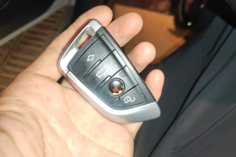 Used BMW 3 Series 2020 Facelifted 325Li M Sport Night Edition Package Vehicle Key