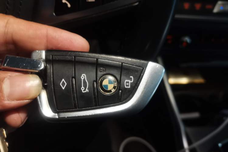 Used BMW 3 Series 2020 325i M Sport Night Edition package Vehicle Key
